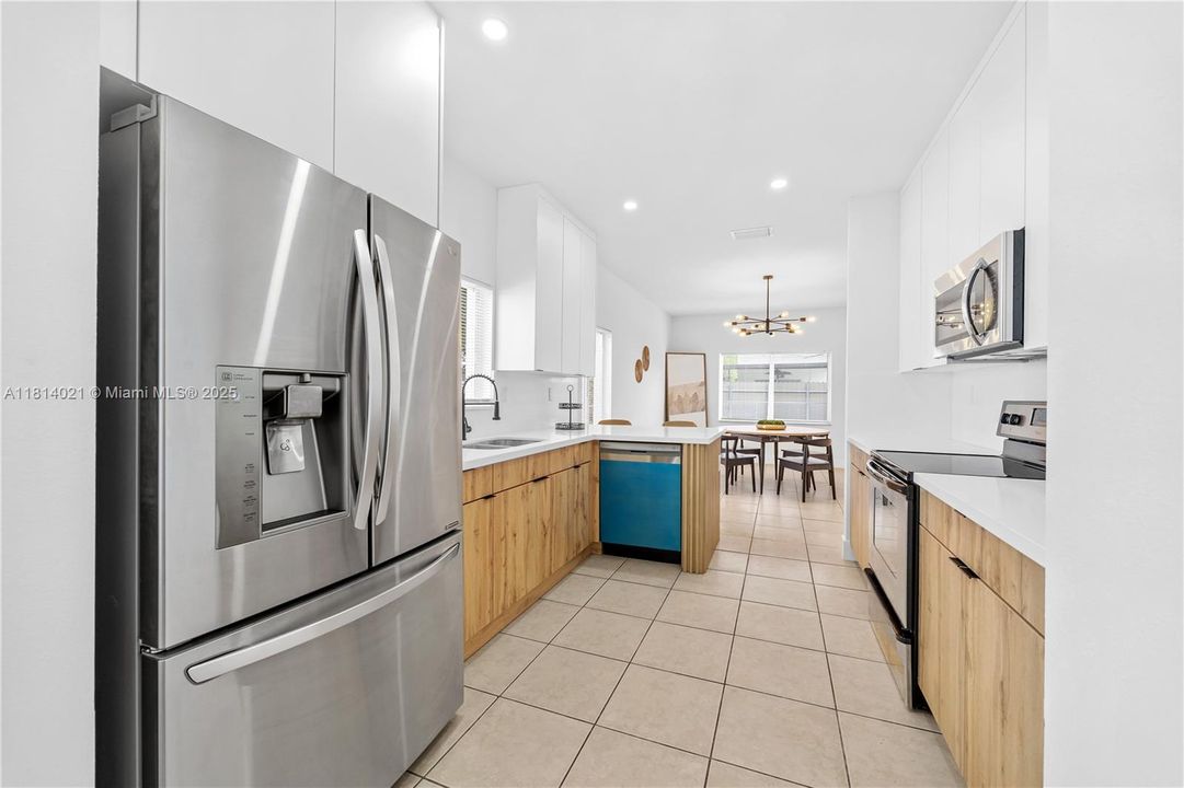 Vendido Recientemente: $550,000 (3 camas, 2 baños, 1538 Pies cuadrados)