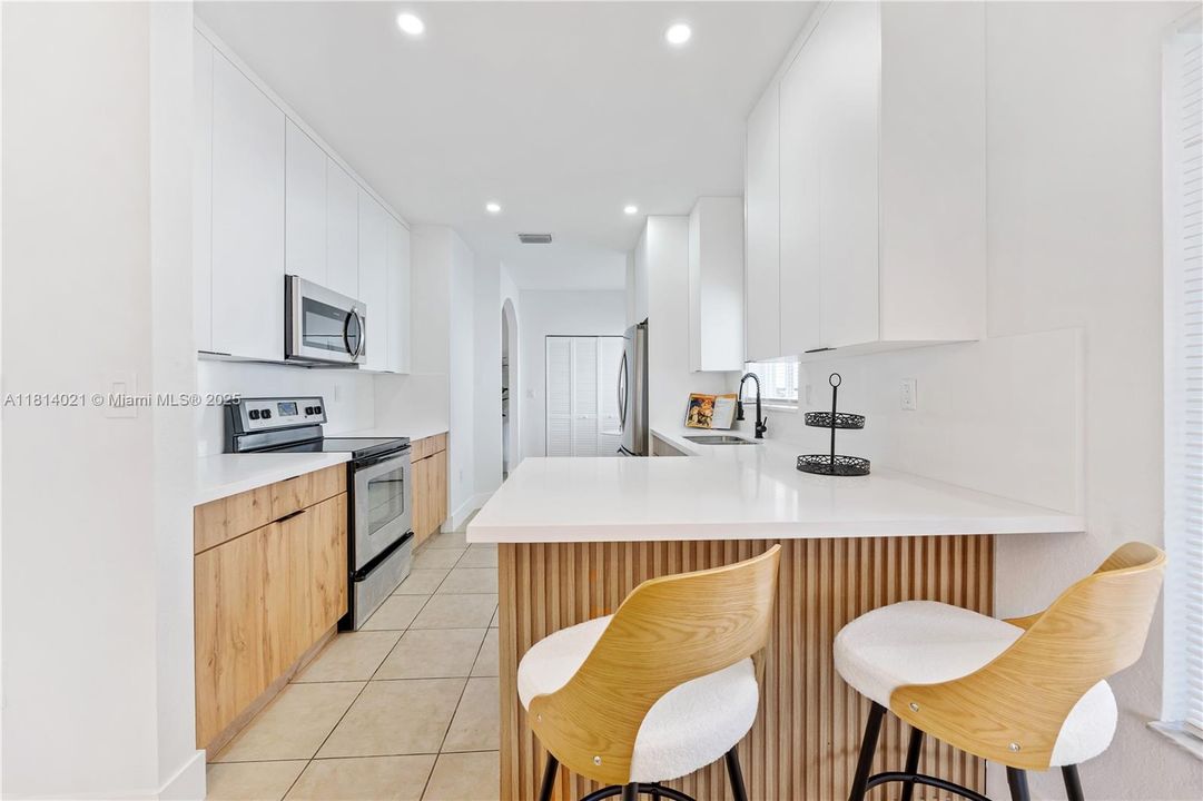 Vendido Recientemente: $550,000 (3 camas, 2 baños, 1538 Pies cuadrados)