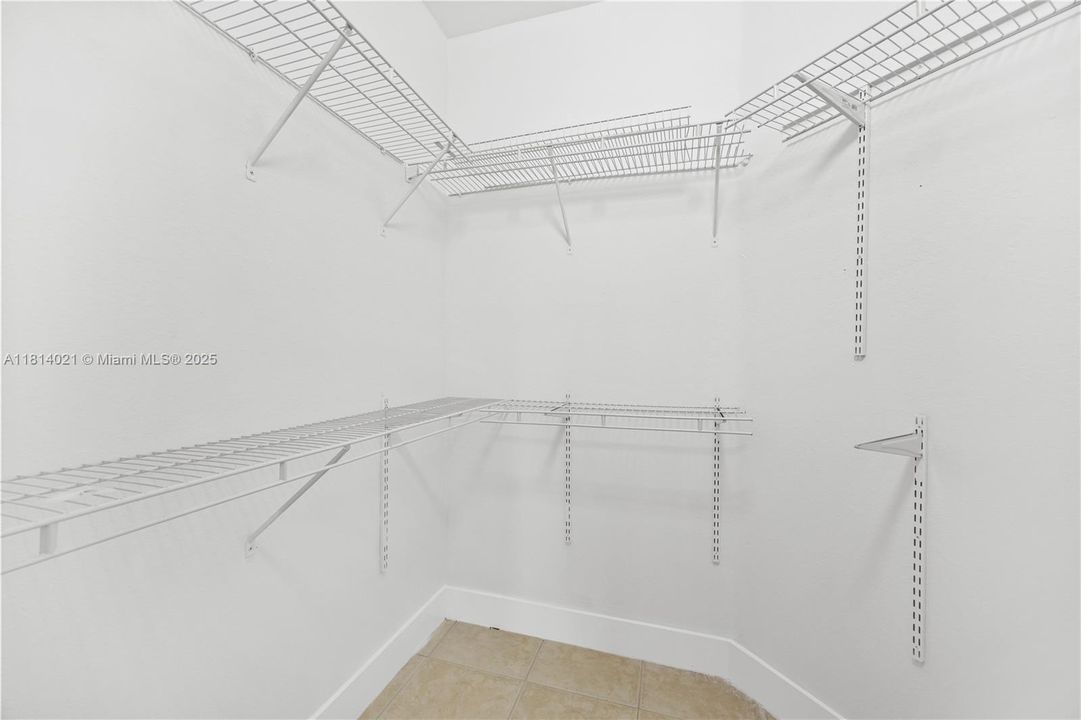 Vendido Recientemente: $550,000 (3 camas, 2 baños, 1538 Pies cuadrados)