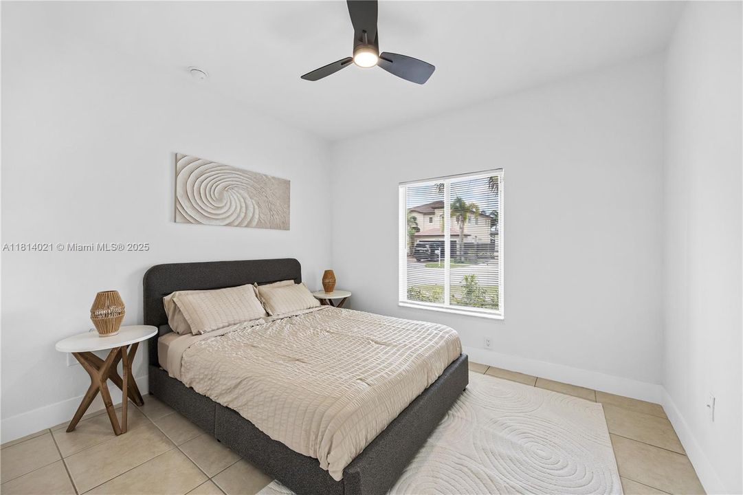 Vendido Recientemente: $550,000 (3 camas, 2 baños, 1538 Pies cuadrados)