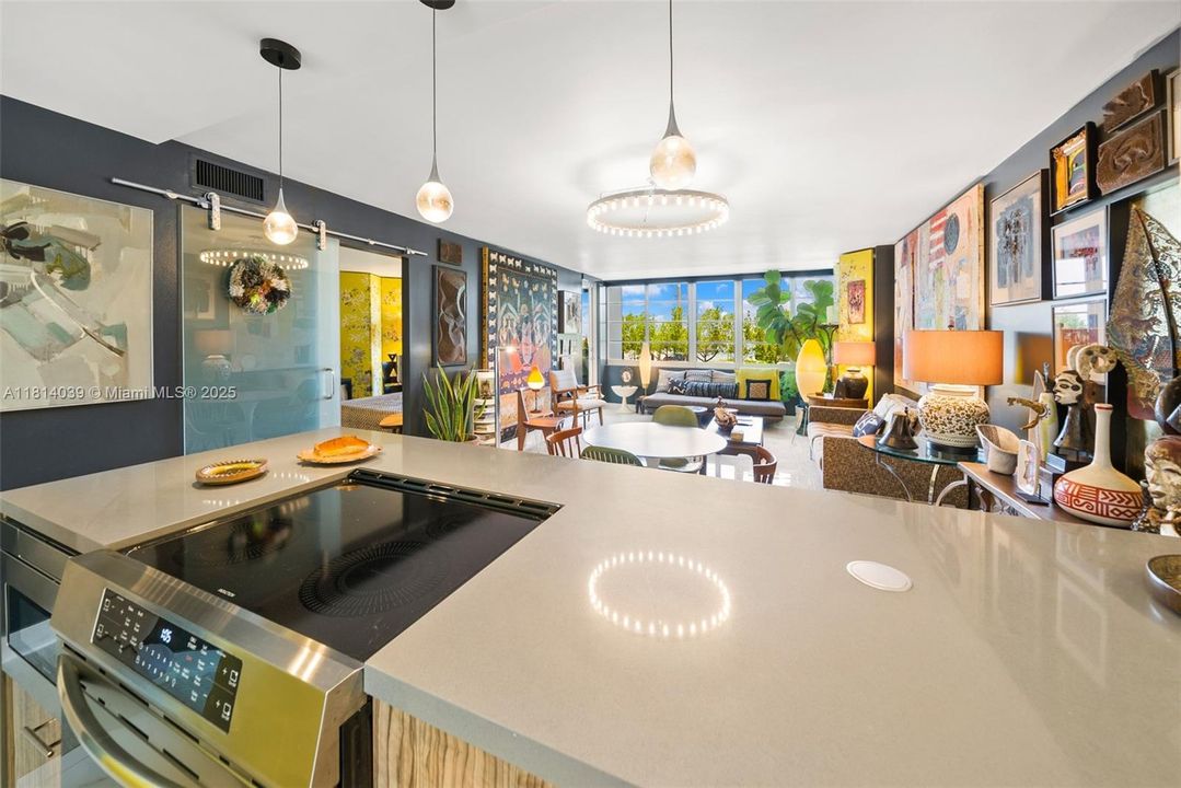 En Venta: $499,000 (1 camas, 1 baños, 723 Pies cuadrados)