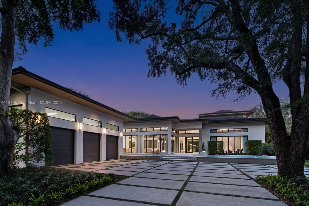 待售: $11,495,000 (5 贝兹, 6 浴室, 10178 平方英尺)