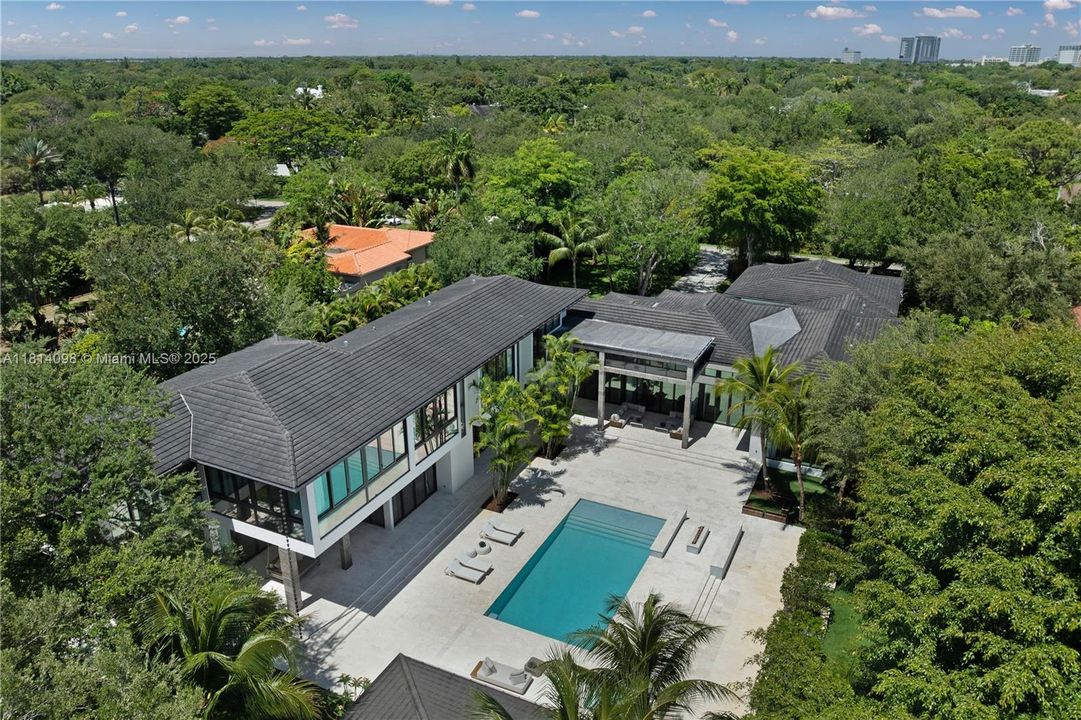 待售: $11,495,000 (5 贝兹, 6 浴室, 10178 平方英尺)