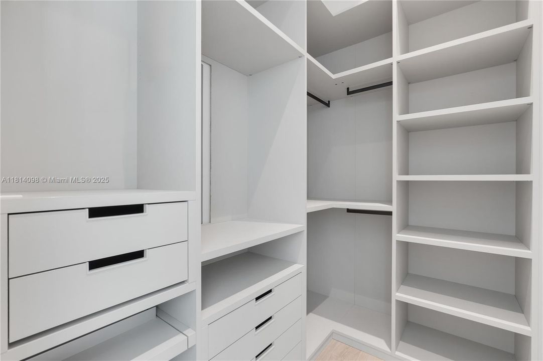 Suite 3 - Upper Level