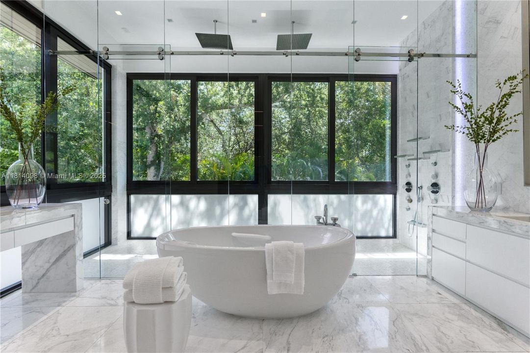 待售: $11,495,000 (5 贝兹, 6 浴室, 10178 平方英尺)