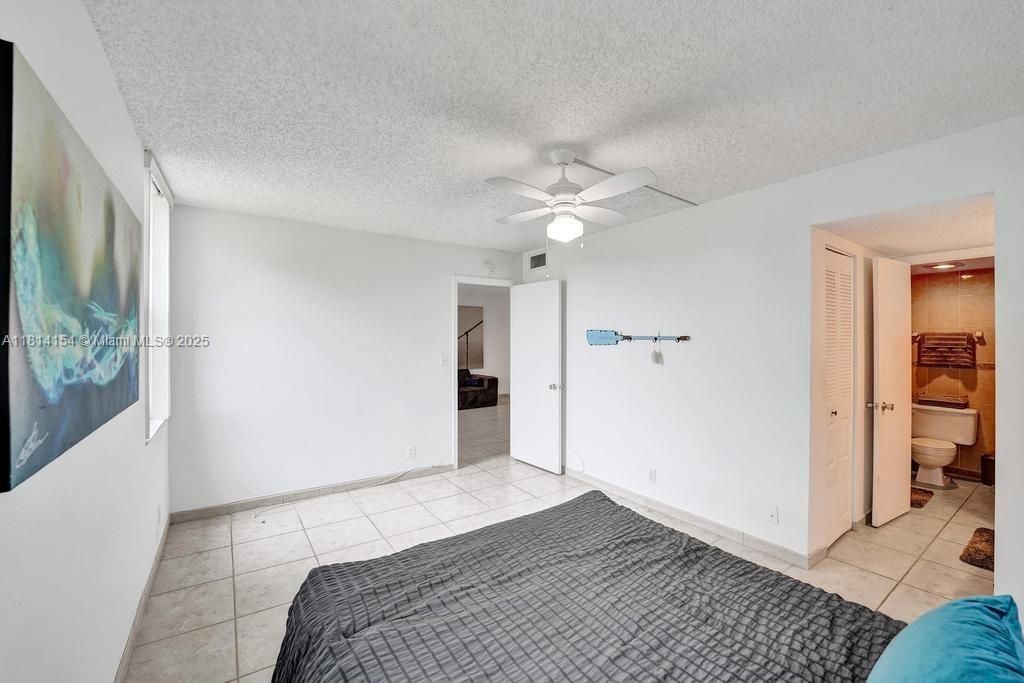 Под контрактом: $1,900 (2 спален, 2 ванн, 976 Квадратных фут)