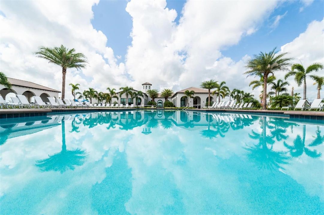 For Sale: $410,000 (3 beds, 2 baths, 1924 Square Feet)