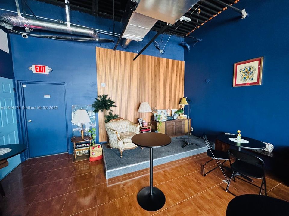 Recently Sold: $3,100 (0 beds, 0 baths, 0 Square Feet)