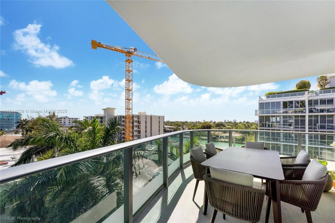 待售: $2,049,900 (3 贝兹, 3 浴室, 1657 平方英尺)