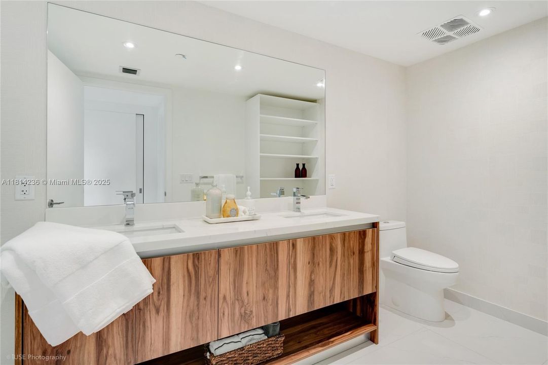 待售: $2,049,900 (3 贝兹, 3 浴室, 1657 平方英尺)