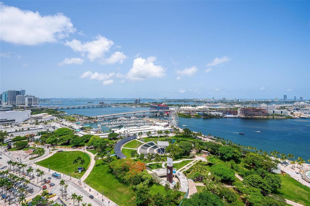 En Venta: $950,000 (2 camas, 2 baños, 1322 Pies cuadrados)