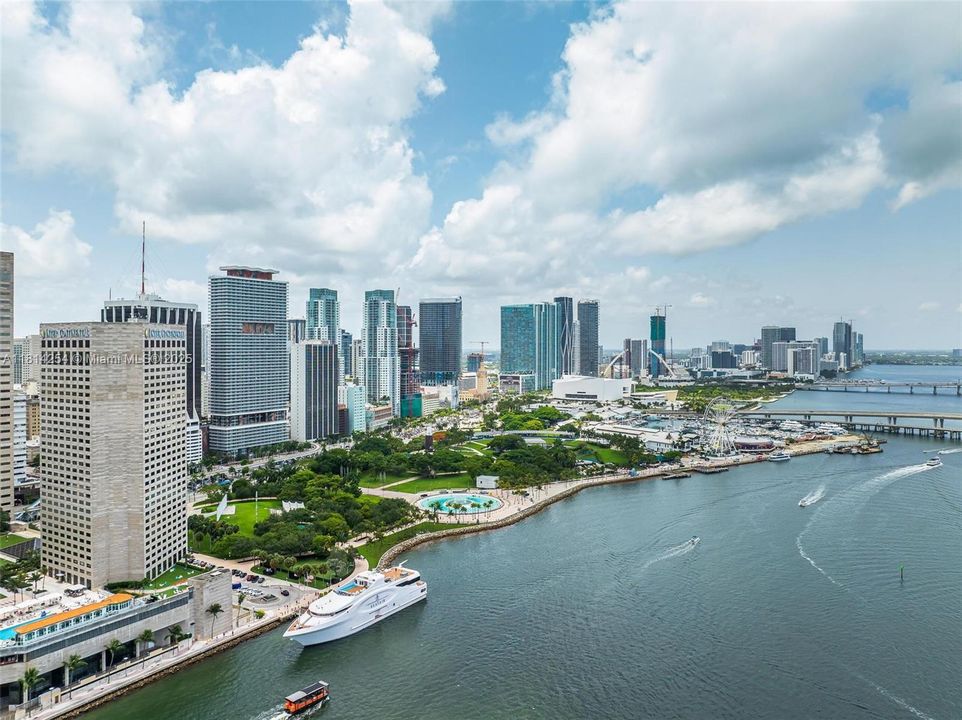 En Venta: $950,000 (2 camas, 2 baños, 1322 Pies cuadrados)