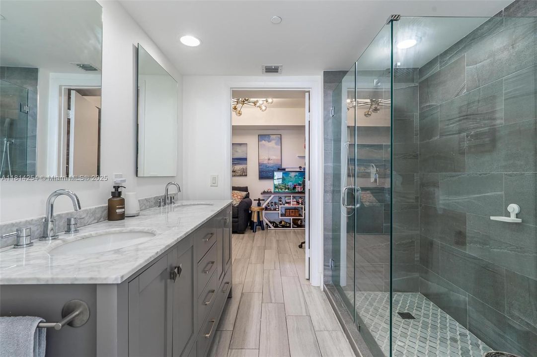 En Venta: $950,000 (2 camas, 2 baños, 1322 Pies cuadrados)