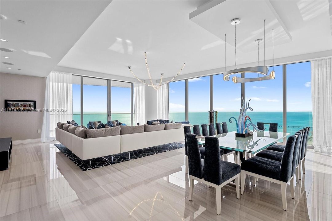 For Rent: $60,000 (5 beds, 7 baths, 4131 Square Feet)