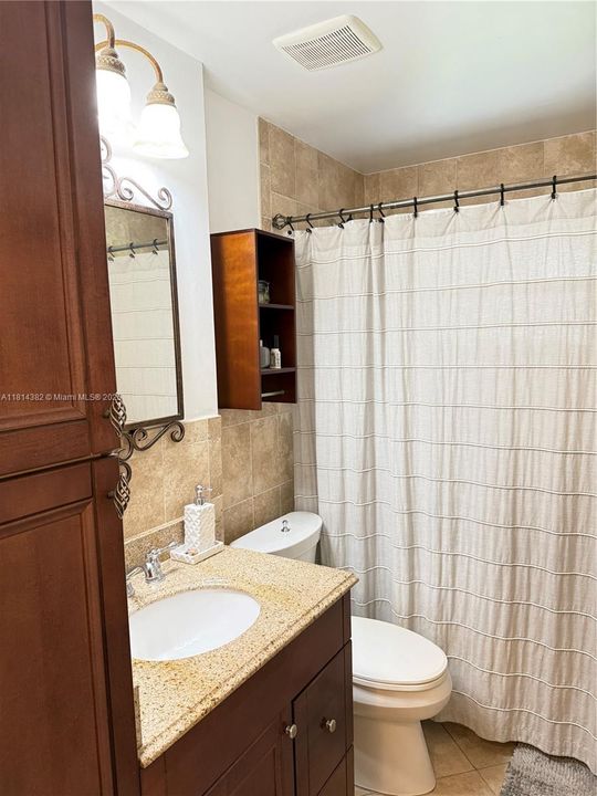 Recently Sold: $589,000 (3 beds, 1 baths, 975 Square Feet)