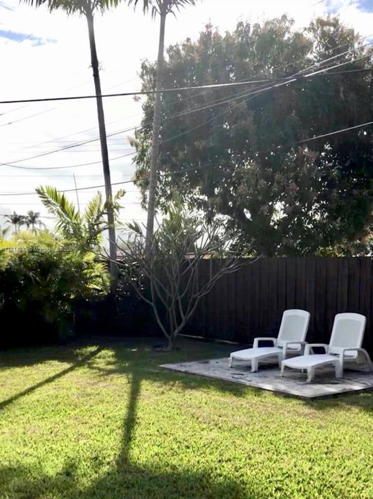 Recently Sold: $589,000 (3 beds, 1 baths, 975 Square Feet)