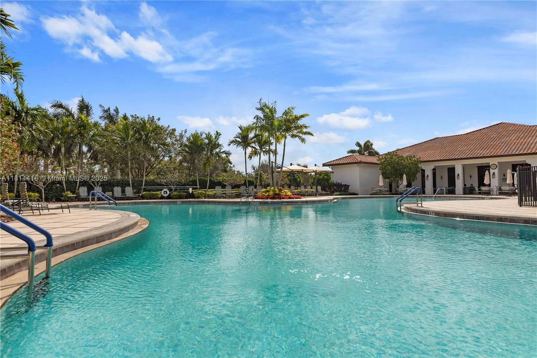 For Rent: $15,000 (5 beds, 6 baths, 4110 Square Feet)