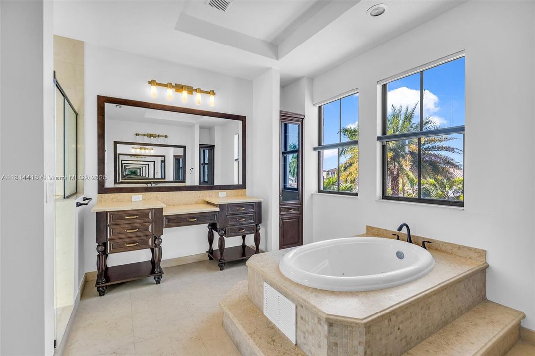 For Rent: $15,000 (5 beds, 6 baths, 4110 Square Feet)