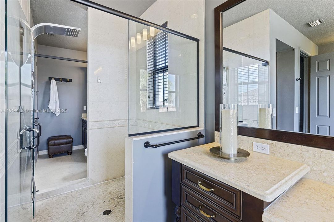 For Rent: $15,000 (5 beds, 6 baths, 4110 Square Feet)