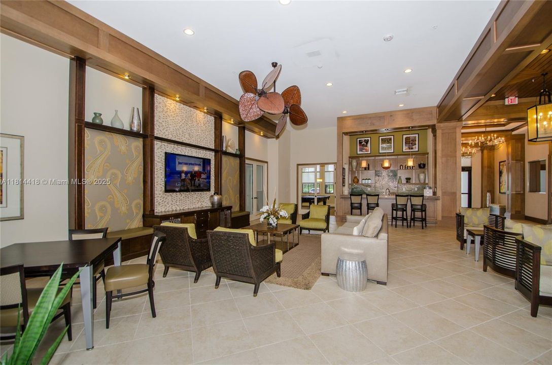 For Rent: $15,000 (5 beds, 6 baths, 4110 Square Feet)