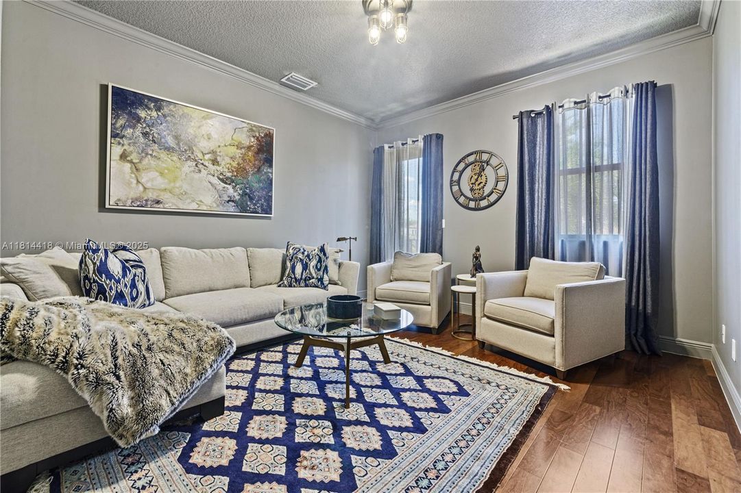 For Rent: $15,000 (5 beds, 6 baths, 4110 Square Feet)