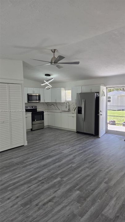 待售: $269,000 (3 贝兹, 2 浴室, 1314 平方英尺)