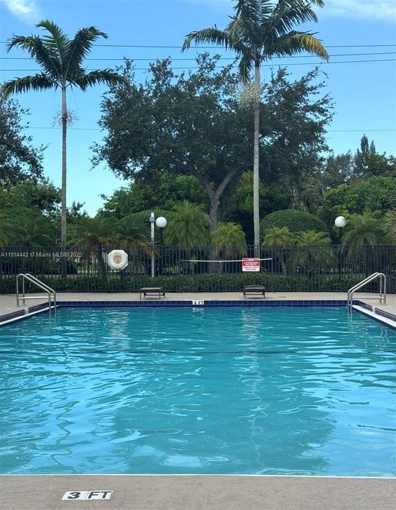 For Sale: $212,000 (2 beds, 2 baths, 900 Square Feet)