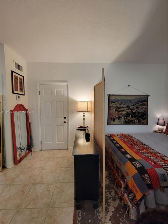 For Sale: $219,000 (0 beds, 1 baths, 440 Square Feet)