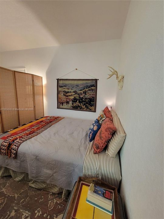 For Sale: $219,000 (0 beds, 1 baths, 440 Square Feet)