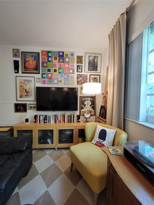 For Sale: $219,000 (0 beds, 1 baths, 440 Square Feet)