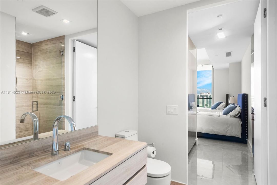 На продажу: $4,590,000 (3 спален, 3 ванн, 2271 Квадратных фут)