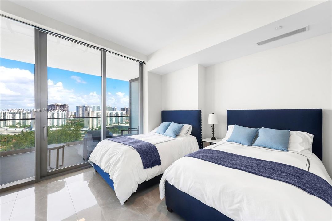 На продажу: $4,590,000 (3 спален, 3 ванн, 2271 Квадратных фут)