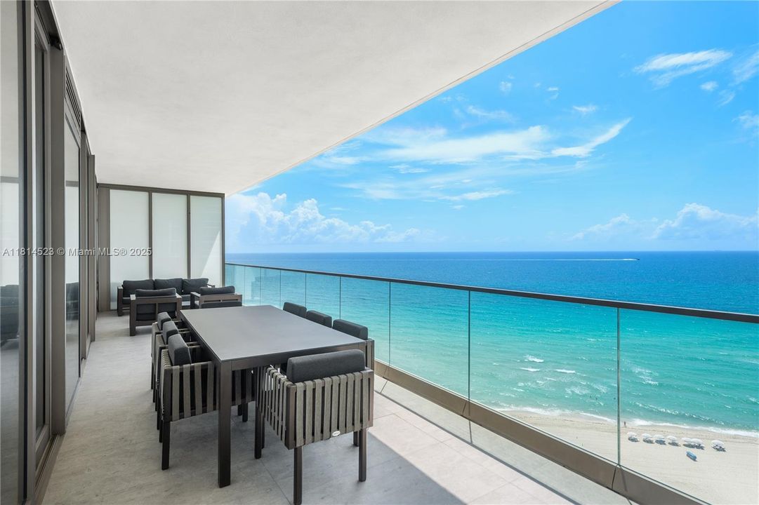 На продажу: $4,590,000 (3 спален, 3 ванн, 2271 Квадратных фут)