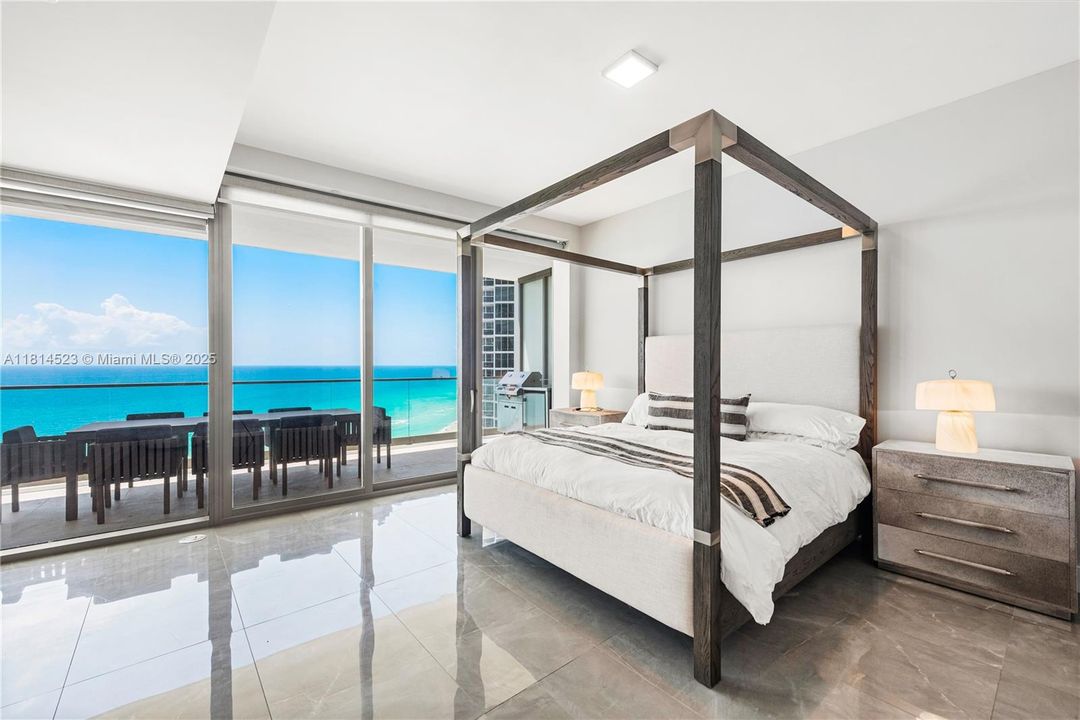 На продажу: $4,590,000 (3 спален, 3 ванн, 2271 Квадратных фут)