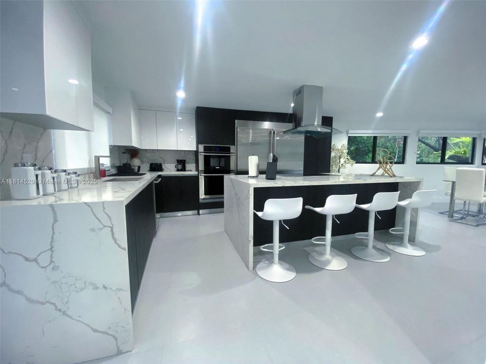 Active With Contract: $9,000 (3 beds, 3 baths, 1856 Square Feet)