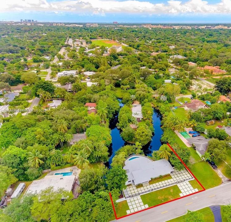 Active With Contract: $9,000 (3 beds, 3 baths, 1856 Square Feet)