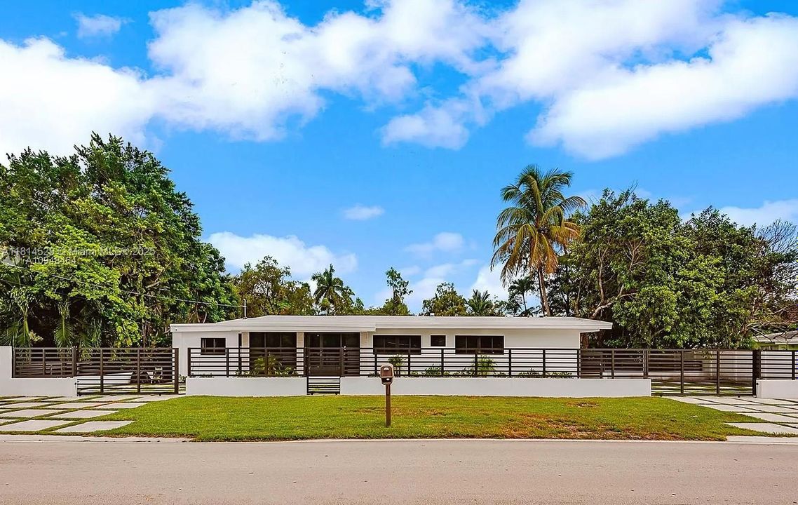 Active With Contract: $9,000 (3 beds, 3 baths, 1856 Square Feet)