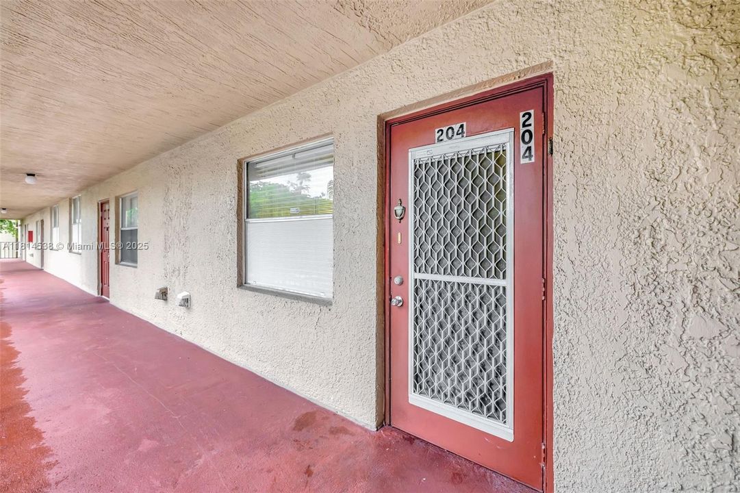 Vendido Recientemente: $135,000 (1 camas, 2 baños, 960 Pies cuadrados)