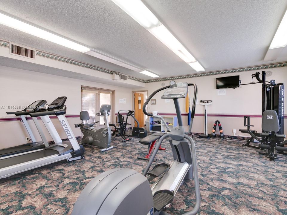 Vendido Recientemente: $135,000 (1 camas, 2 baños, 960 Pies cuadrados)