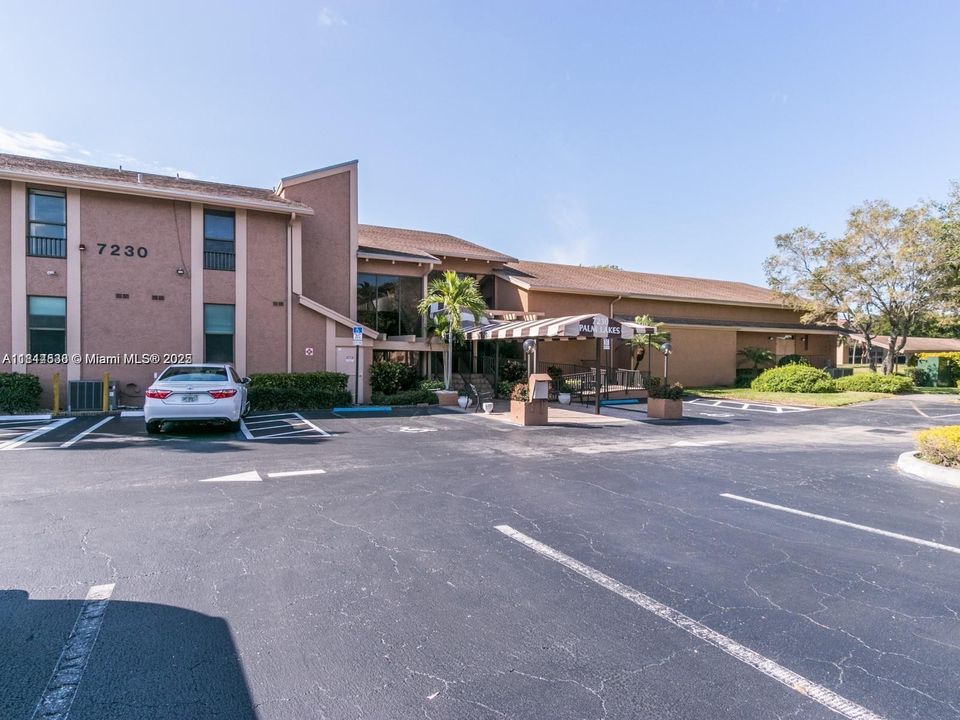 Vendido Recientemente: $135,000 (1 camas, 2 baños, 960 Pies cuadrados)