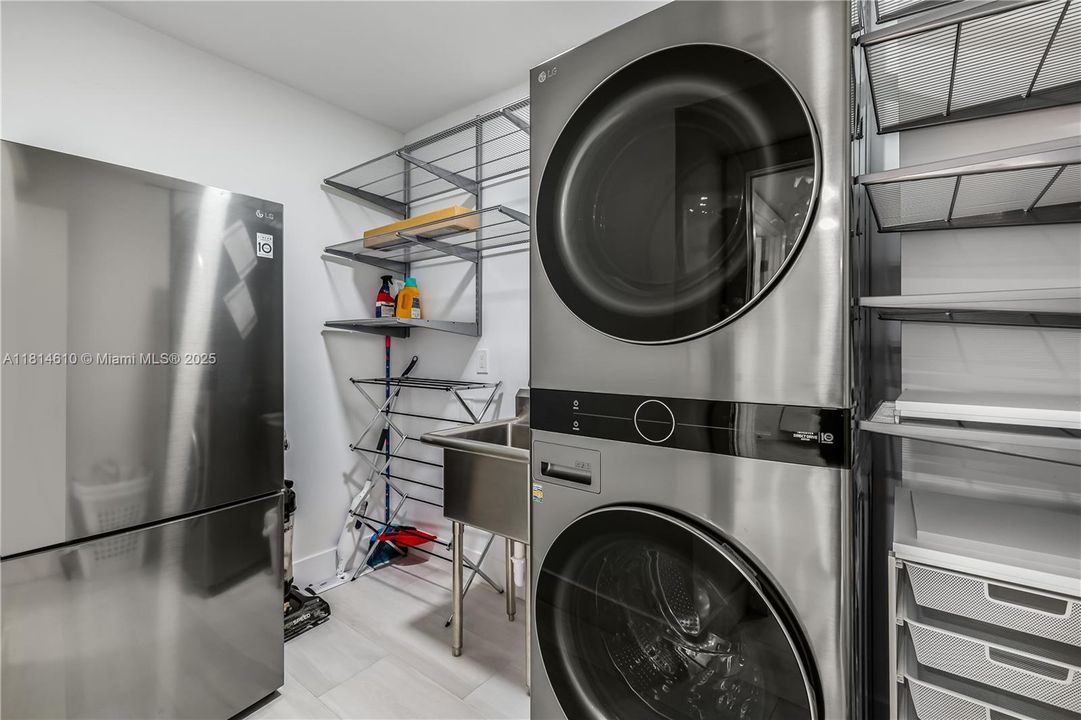 待售: $1,495,000 (3 贝兹, 2 浴室, 2270 平方英尺)