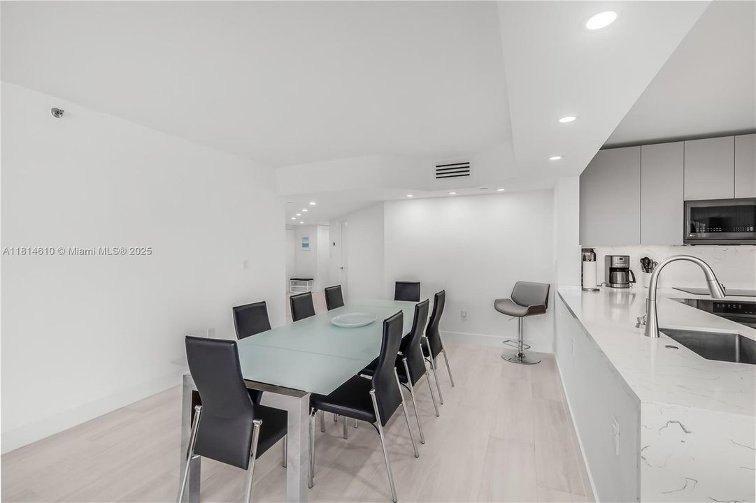 待售: $1,495,000 (3 贝兹, 2 浴室, 2270 平方英尺)