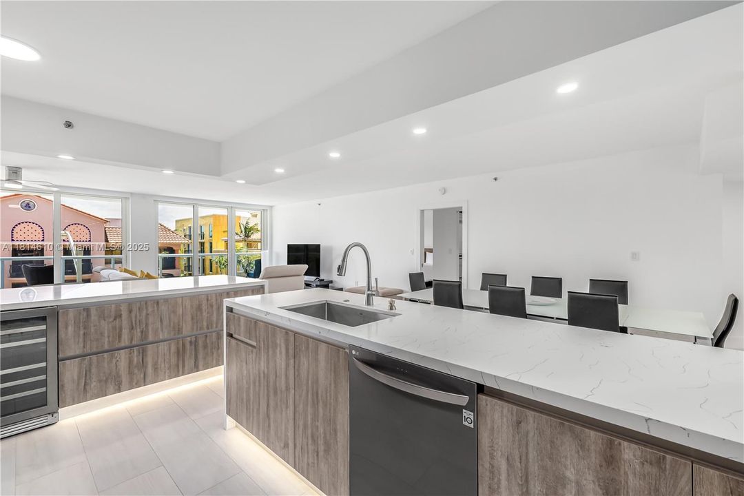 待售: $1,495,000 (3 贝兹, 2 浴室, 2270 平方英尺)