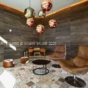 На продажу: $730,000 (2 спален, 2 ванн, 1150 Квадратных фут)