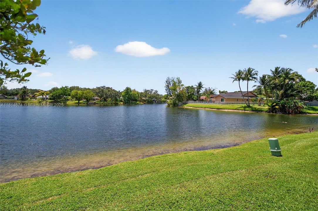 Recently Sold: $519,000 (3 beds, 2 baths, 1877 Square Feet)