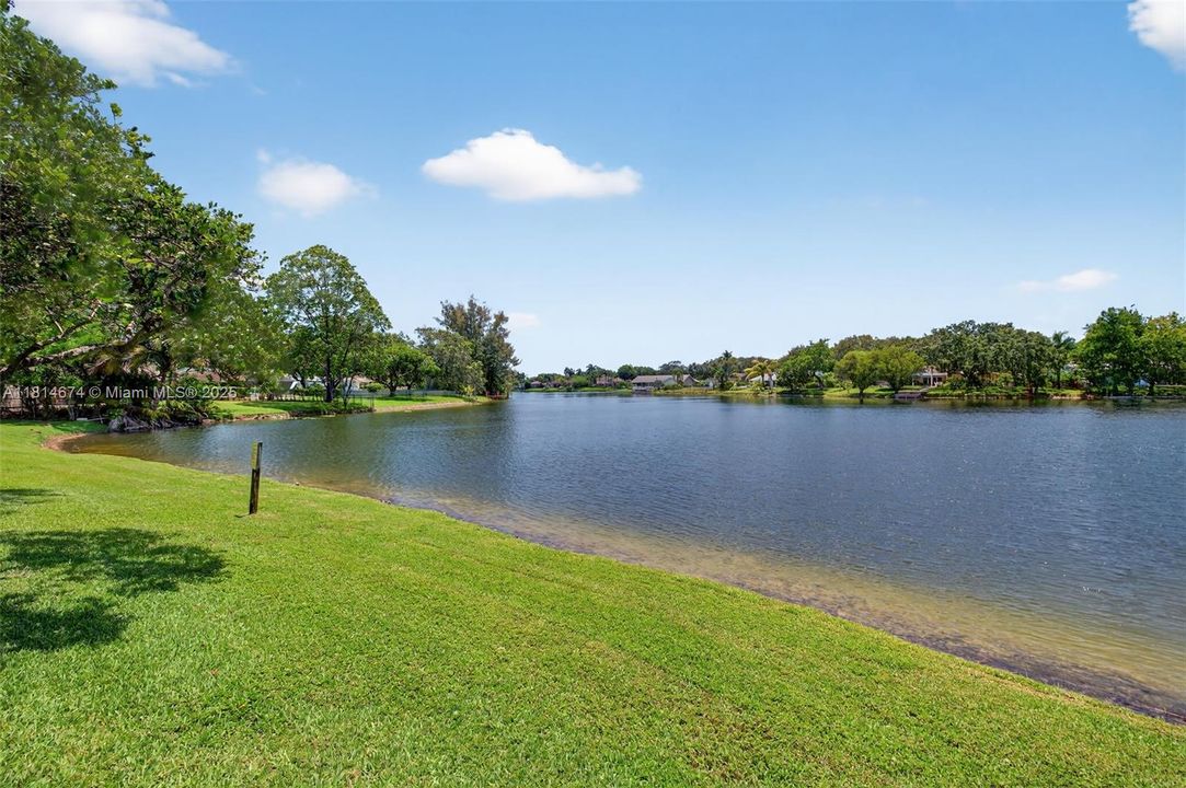 Recently Sold: $519,000 (3 beds, 2 baths, 1877 Square Feet)