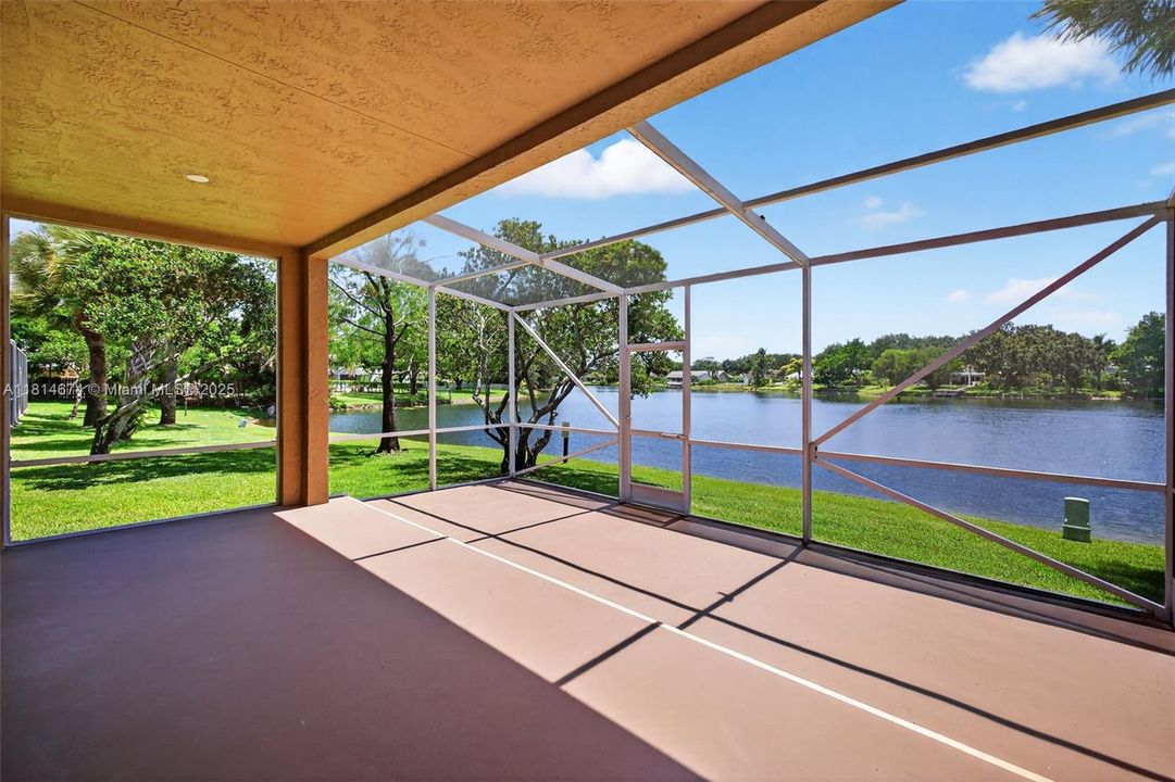 Recently Sold: $519,000 (3 beds, 2 baths, 1877 Square Feet)