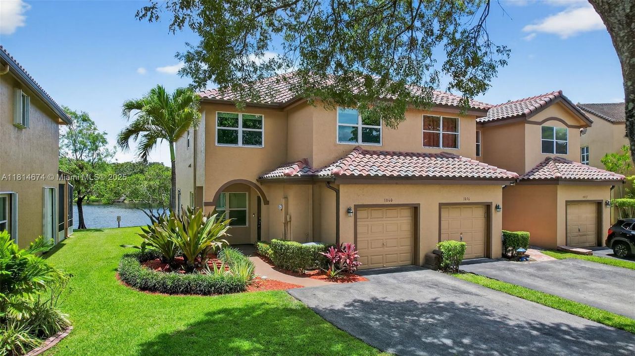 Recently Sold: $519,000 (3 beds, 2 baths, 1877 Square Feet)