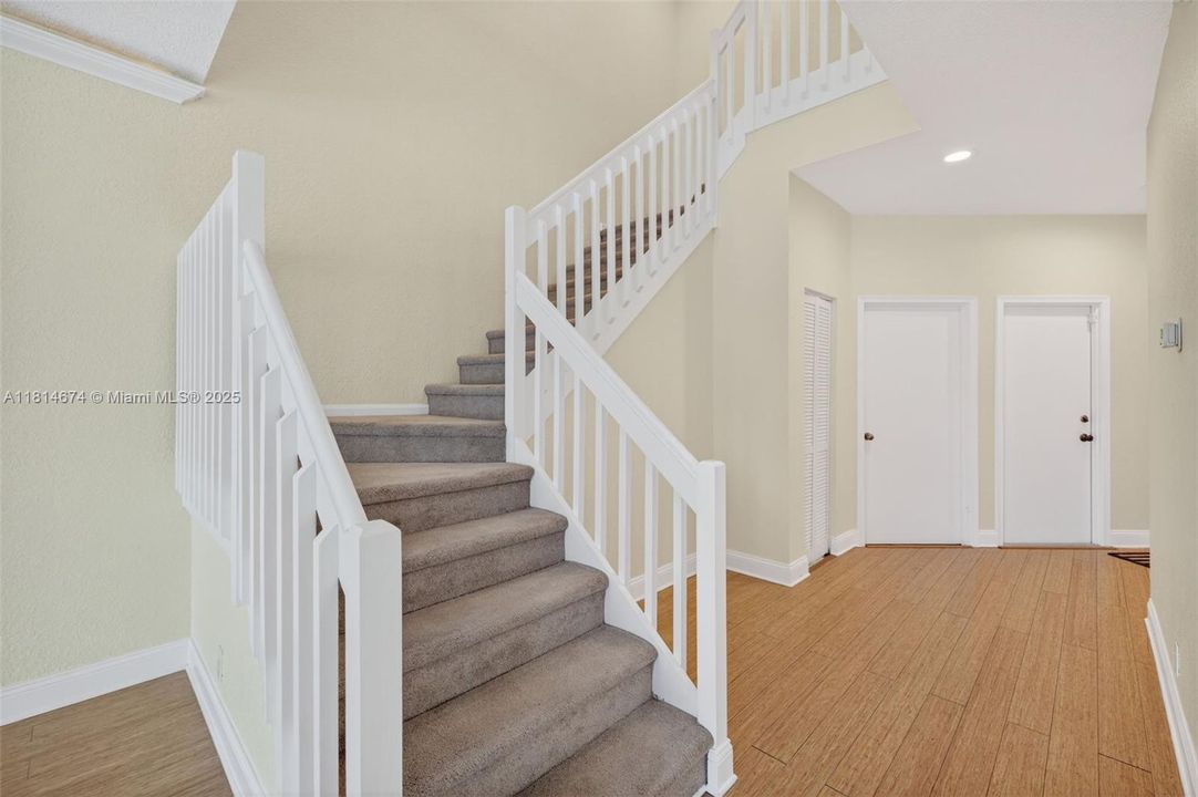 Recently Sold: $519,000 (3 beds, 2 baths, 1877 Square Feet)