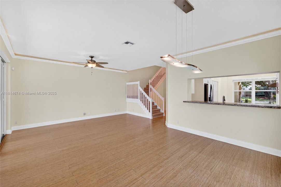 Recently Sold: $519,000 (3 beds, 2 baths, 1877 Square Feet)